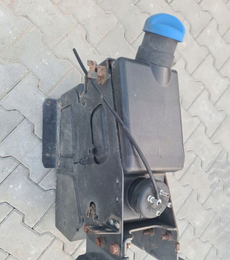 207667733 Volvo FL FE - Резервоар за AdBlue за Камион: снимка 1 207667733 Volvo FL FE - Резервоар за AdBlue за Камион: снимка 1