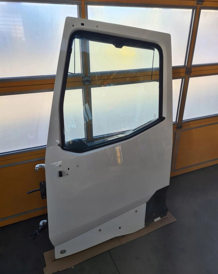 DRZWI KOMPLETNE LEWE RENAULT GAMA T K C RANGE ŚREDNIA KABINA - Врата и части: снимка 2 DRZWI KOMPLETNE LEWE RENAULT GAMA T K C RANGE ŚREDNIA KABINA - Врата и части: снимка 2