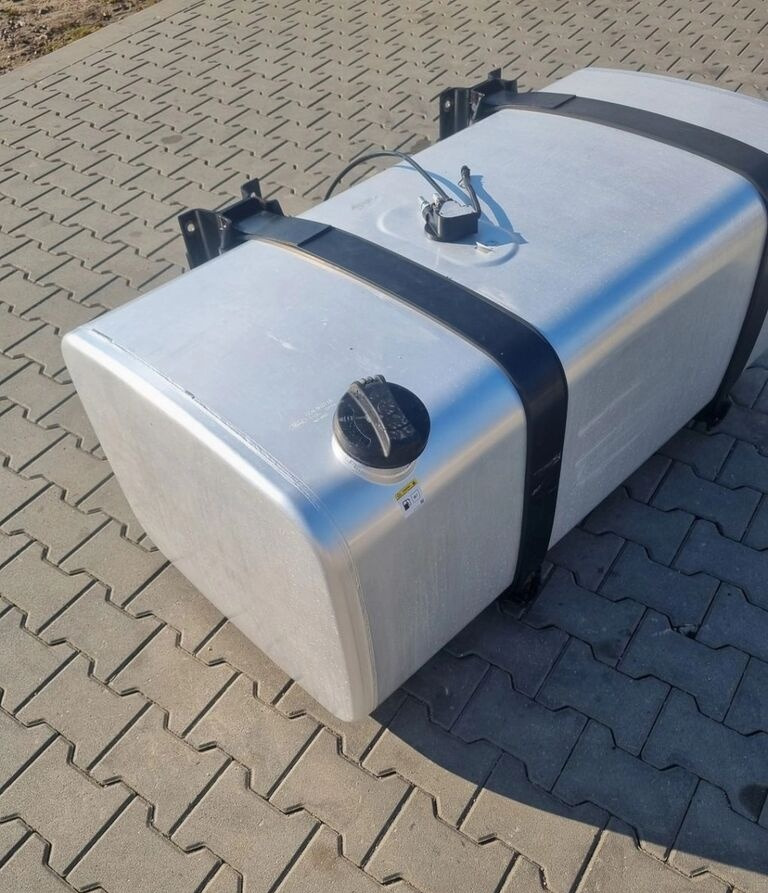 Ford F-MAX CARGO GC46 Ford F-MAX CARGO - Резервоар за гориво за Камион: снимка 3 Ford F-MAX CARGO GC46 Ford F-MAX CARGO - Резервоар за гориво за Камион: снимка 3