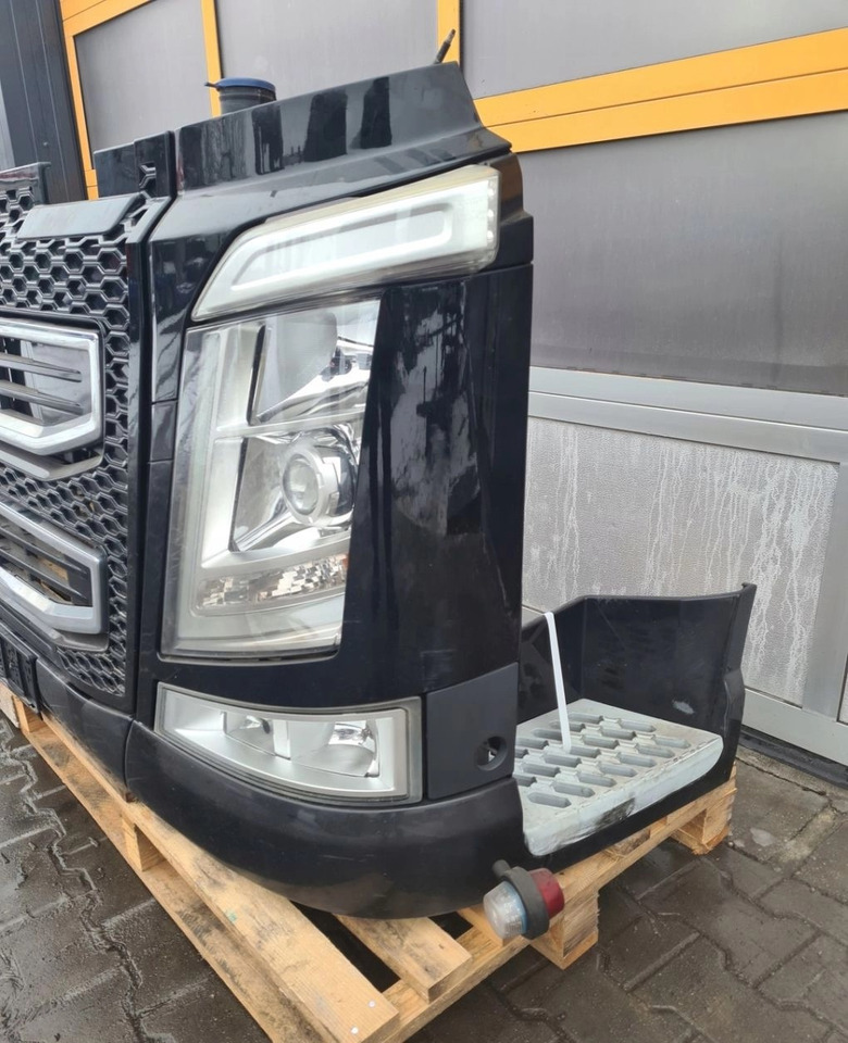 KOMPLETNY PRZÓD LAMPA XENON ATRAPA GRILL ZDERZAK VOLVO FH 4 FH 16 EURO 6 - Броня: снимка 5 KOMPLETNY PRZÓD LAMPA XENON ATRAPA GRILL ZDERZAK VOLVO FH 4 FH 16 EURO 6 - Броня: снимка 5
