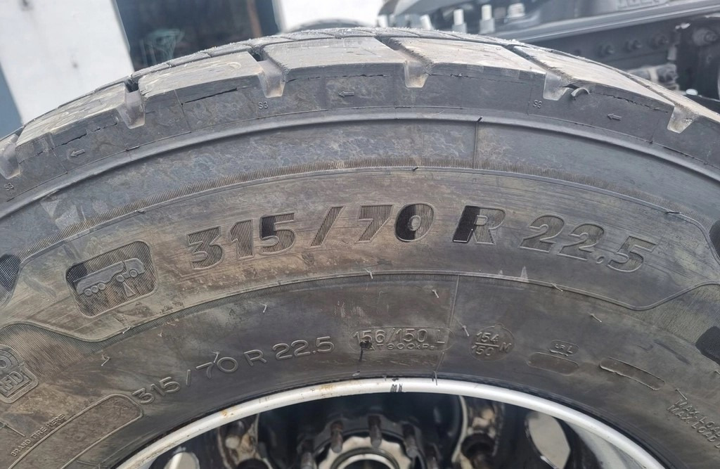 Гума OPONY TYŁ NAPĘDOWE MICHELIN X MULTI ENERGY D2 315/70/22.5 4 szt.: снимка 6