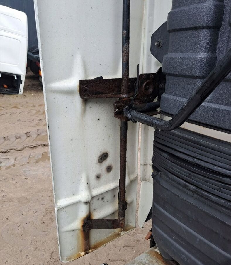 OWIEWKA LEWA SPOILER ZAKABINOWY VOLVO FH 12 13 - Аеродинамика/ Спойлер за Камион: снимка 1 OWIEWKA LEWA SPOILER ZAKABINOWY VOLVO FH 12 13 - Аеродинамика/ Спойлер за Камион: снимка 1
