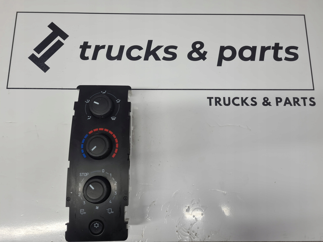 PANEL KLIMATYZACJI NAWIEWU RENAULT DXI LIFT GAMA D WIDE VOLVO FL FE LIFT - Отопление/ Вентилация: снимка 2 PANEL KLIMATYZACJI NAWIEWU RENAULT DXI LIFT GAMA D WIDE VOLVO FL FE LIFT - Отопление/ Вентилация: снимка 2