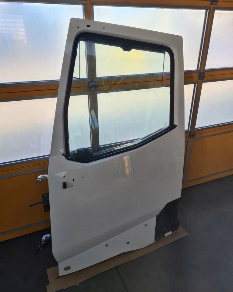 RENAULT DRZWI KOMPLETNE LEWE RENAULT GAMA T RANGE - Врата и части за Камион: снимка 2 RENAULT DRZWI KOMPLETNE LEWE RENAULT GAMA T RANGE - Врата и части за Камион: снимка 2