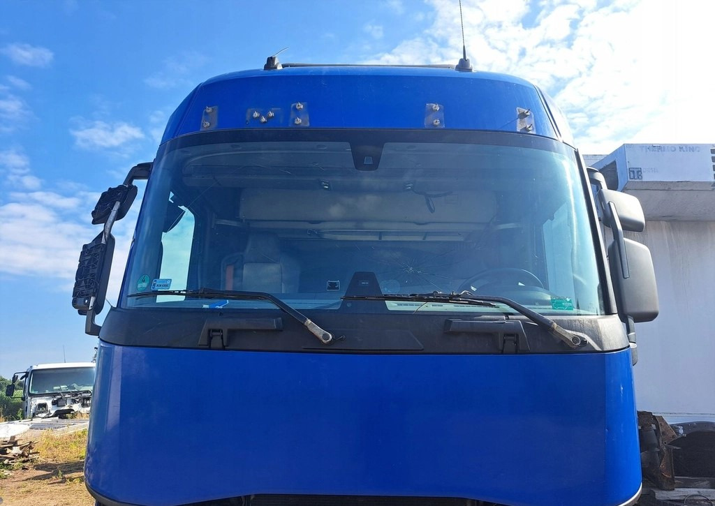 RENAULT KABINA KOMPLETNA RENAULT GAMA T RANGE EURO 6 - Кабина за Камион: снимка 2 RENAULT KABINA KOMPLETNA RENAULT GAMA T RANGE EURO 6 - Кабина за Камион: снимка 2