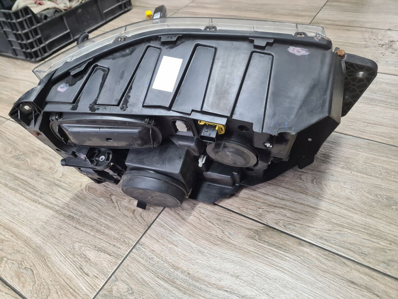RENAULT LAMPA LEWA REFLEKTOR H7 RENAULT GAMA T RANGE ORYGINAŁ - Преден фар за Камион: снимка 5 RENAULT LAMPA LEWA REFLEKTOR H7 RENAULT GAMA T RANGE ORYGINAŁ - Преден фар за Камион: снимка 5