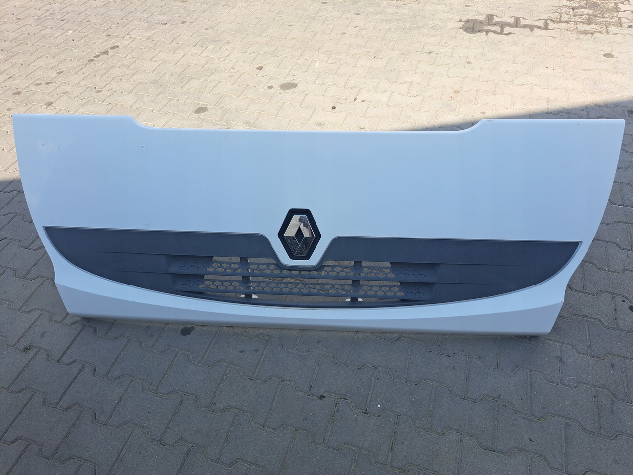 RENAULT MASKA ATRAPA RENAULT PREMIUM LANDER KERAX DXI ORYGINAŁ - Капо за Камион: снимка 1 RENAULT MASKA ATRAPA RENAULT PREMIUM LANDER KERAX DXI ORYGINAŁ - Капо за Камион: снимка 1