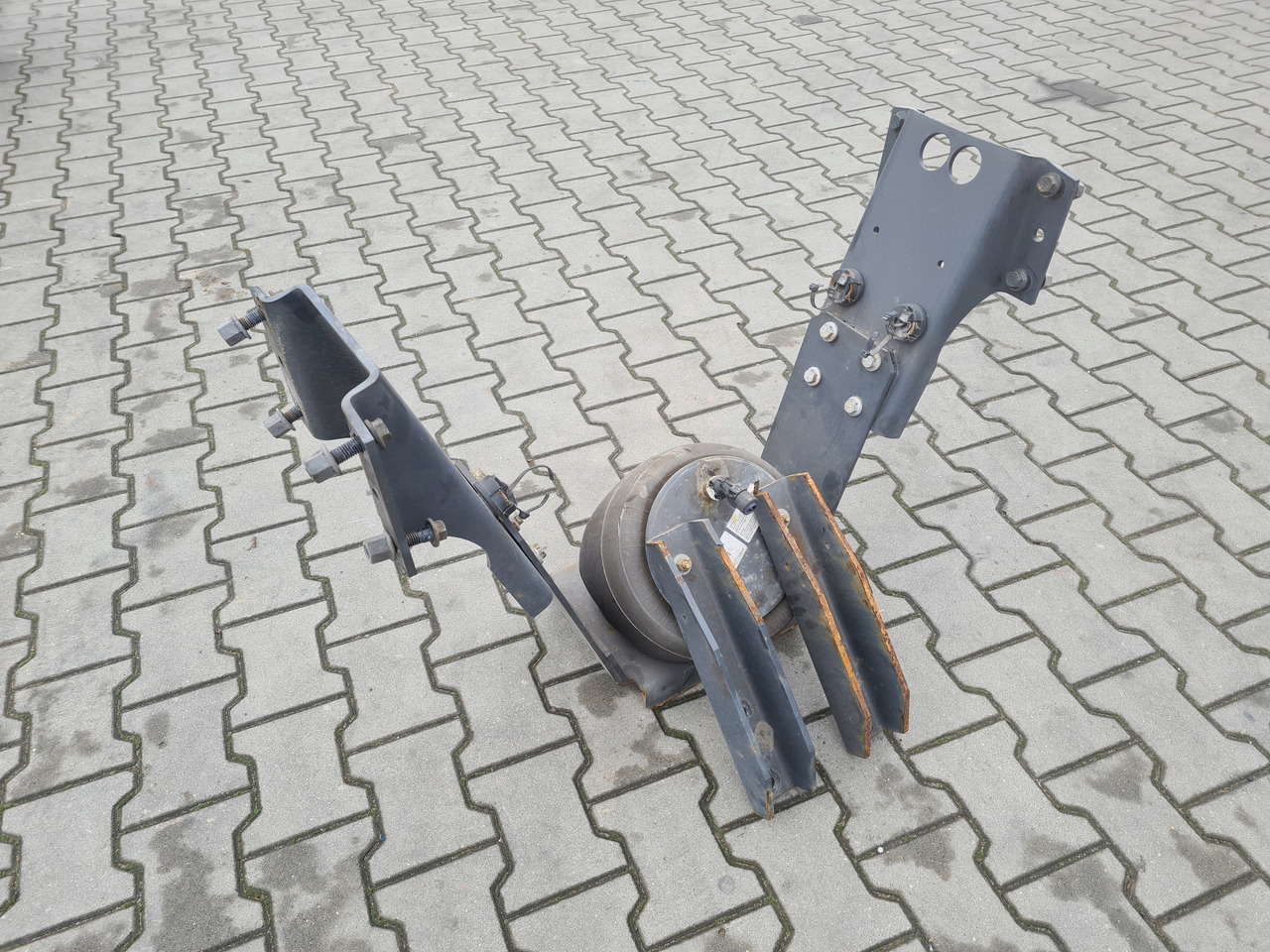 RENAULT MECHANIZM OSI PODNOSZONEJ RENAULT GAMA T RENAULT DXI - Окачване за Камион: снимка 2 RENAULT MECHANIZM OSI PODNOSZONEJ RENAULT GAMA T RENAULT DXI - Окачване за Камион: снимка 2