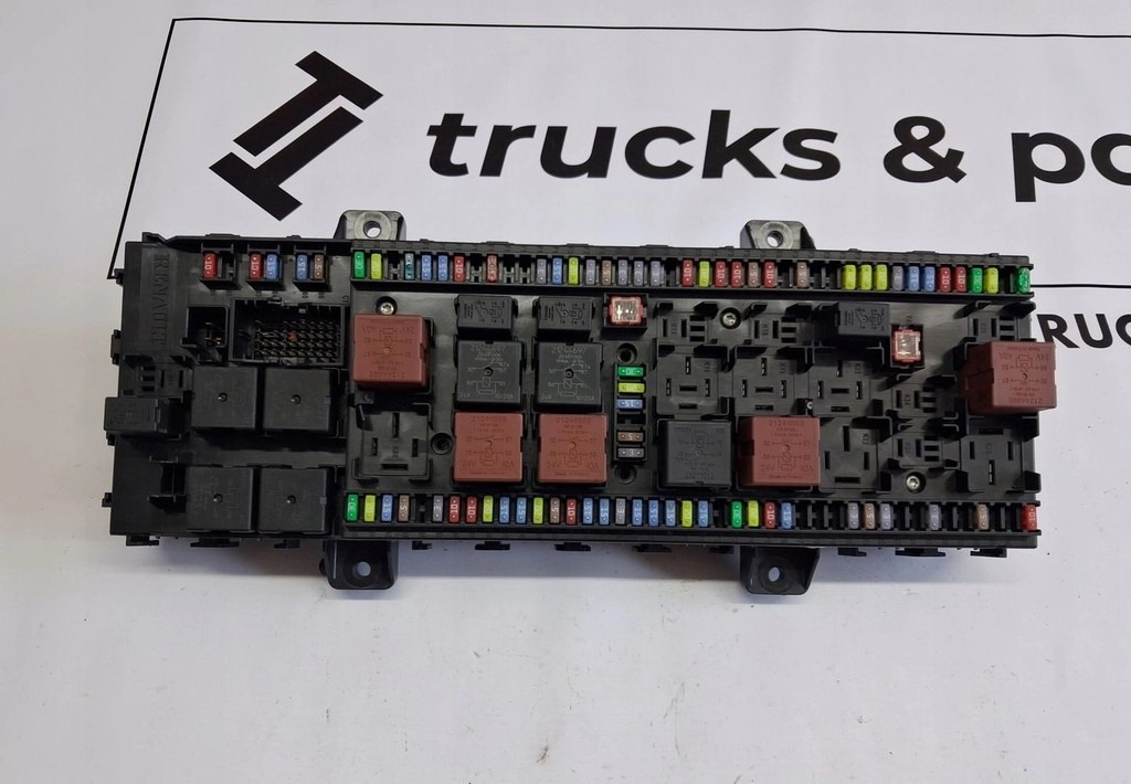 RENAULT PŁYTA BEZPIECZNIKÓW SKRZYNKA RENAULT GAMA T RANGE 22821376 P02 - Предпазител за Камион: снимка 2 RENAULT PŁYTA BEZPIECZNIKÓW SKRZYNKA RENAULT GAMA T RANGE 22821376 P02 - Предпазител за Камион: снимка 2