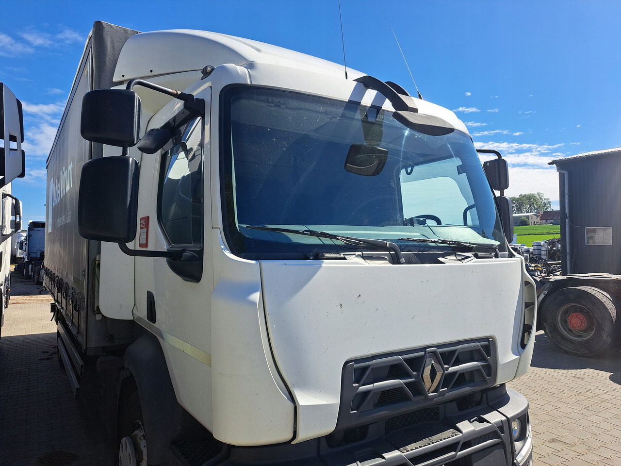 Renault GAMA D - Кабина за Камион: снимка 1 Renault GAMA D - Кабина за Камион: снимка 1