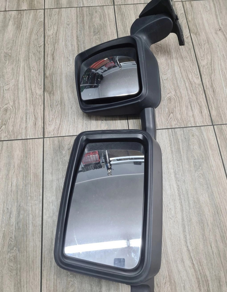 Renault GAMA T C K RANGE - Огледало за задно виждане: снимка 1 Renault GAMA T C K RANGE - Огледало за задно виждане: снимка 1