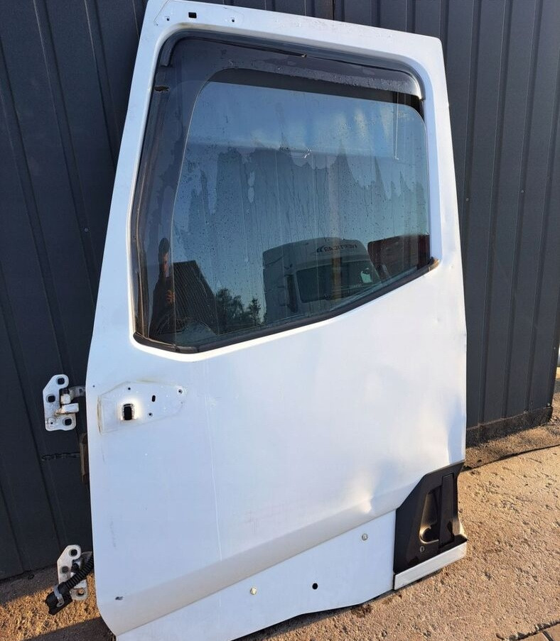 Renault GAMA T K C RANGE - Врата и части за Камион: снимка 2 Renault GAMA T K C RANGE - Врата и части за Камион: снимка 2