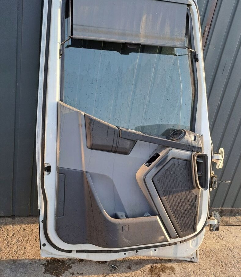 Renault GAMA T K C RANGE - Врата и части за Камион: снимка 3 Renault GAMA T K C RANGE - Врата и части за Камион: снимка 3