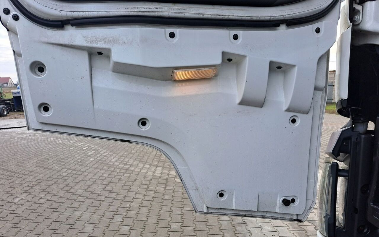 Renault GAMA T RANGE HIGH - Врата и части за Камион: снимка 1 Renault GAMA T RANGE HIGH - Врата и части за Камион: снимка 1