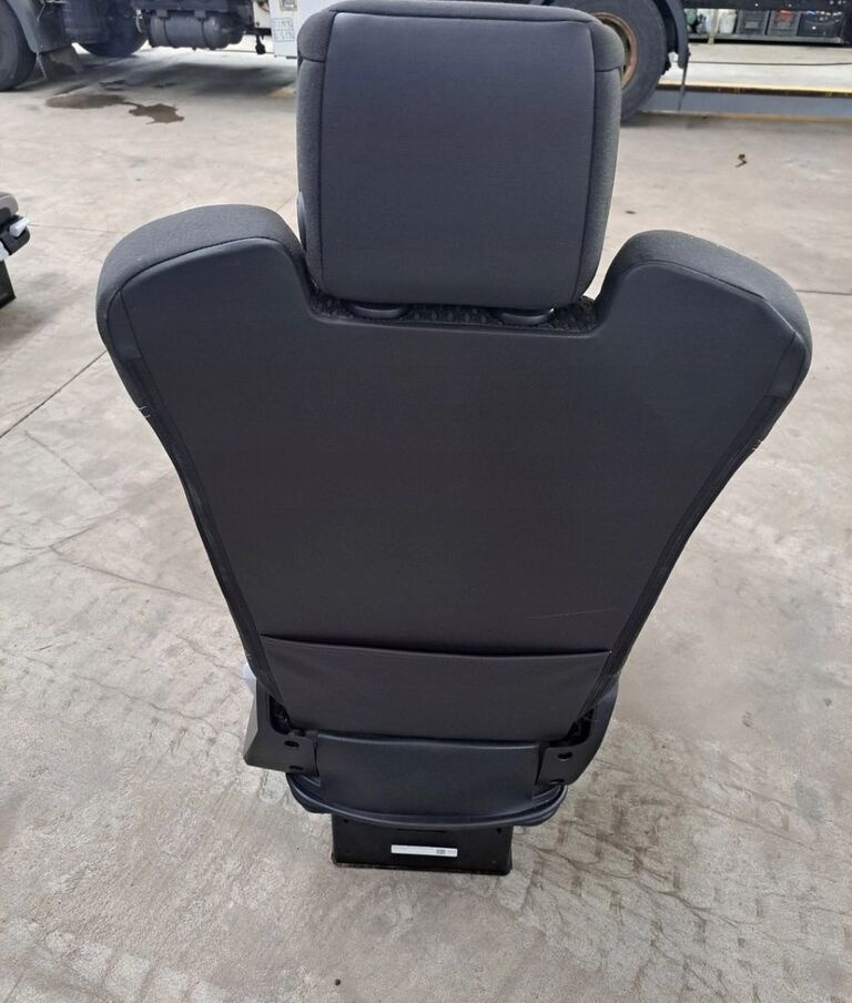 Renault SIEDZENIE KIEROWCY Renault RANGE GAMA T C K - Седалка за Камион: снимка 5 Renault SIEDZENIE KIEROWCY Renault RANGE GAMA T C K - Седалка за Камион: снимка 5