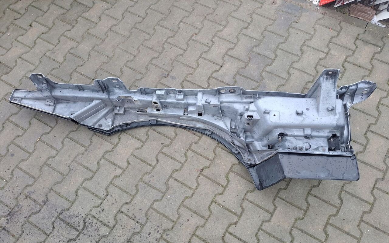 Renault STOPNICA GÓRNA STOPIEŃ LEWY RENAULT GAMA T RANGE - Cтъпало за Камион: снимка 2 Renault STOPNICA GÓRNA STOPIEŃ LEWY RENAULT GAMA T RANGE - Cтъпало за Камион: снимка 2