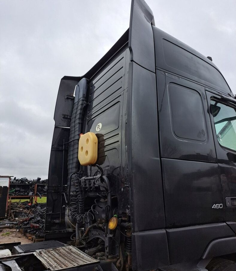 SPOILERY OWIEWKI KABINY KOMPLET VOLVO FH 12 13 XL - Аеродинамика/ Спойлер за Камион: снимка 1 SPOILERY OWIEWKI KABINY KOMPLET VOLVO FH 12 13 XL - Аеродинамика/ Спойлер за Камион: снимка 1