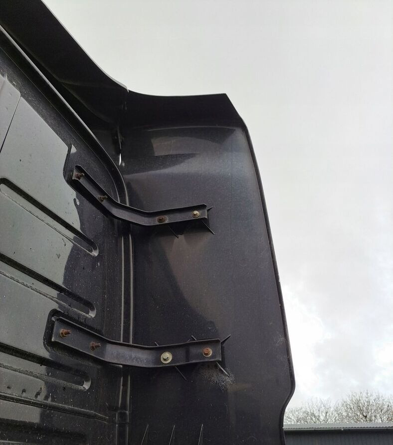 SPOILERY OWIEWKI KABINY KOMPLET VOLVO FH 12 13 XL - Аеродинамика/ Спойлер за Камион: снимка 3 SPOILERY OWIEWKI KABINY KOMPLET VOLVO FH 12 13 XL - Аеродинамика/ Спойлер за Камион: снимка 3