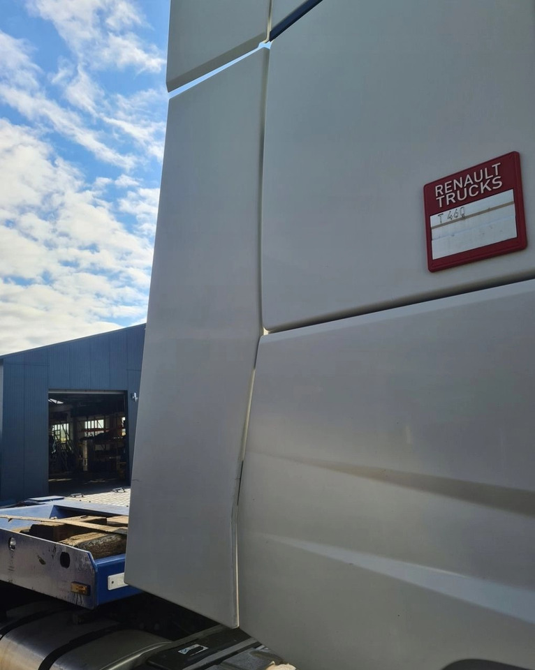 SPOILERY OWIEWKI KABINY ZAKABINOWE STELAŻ KOMPLET RENAULT GAMA T RANGE - Аеродинамика/ Спойлер: снимка 5 SPOILERY OWIEWKI KABINY ZAKABINOWE STELAŻ KOMPLET RENAULT GAMA T RANGE - Аеродинамика/ Спойлер: снимка 5