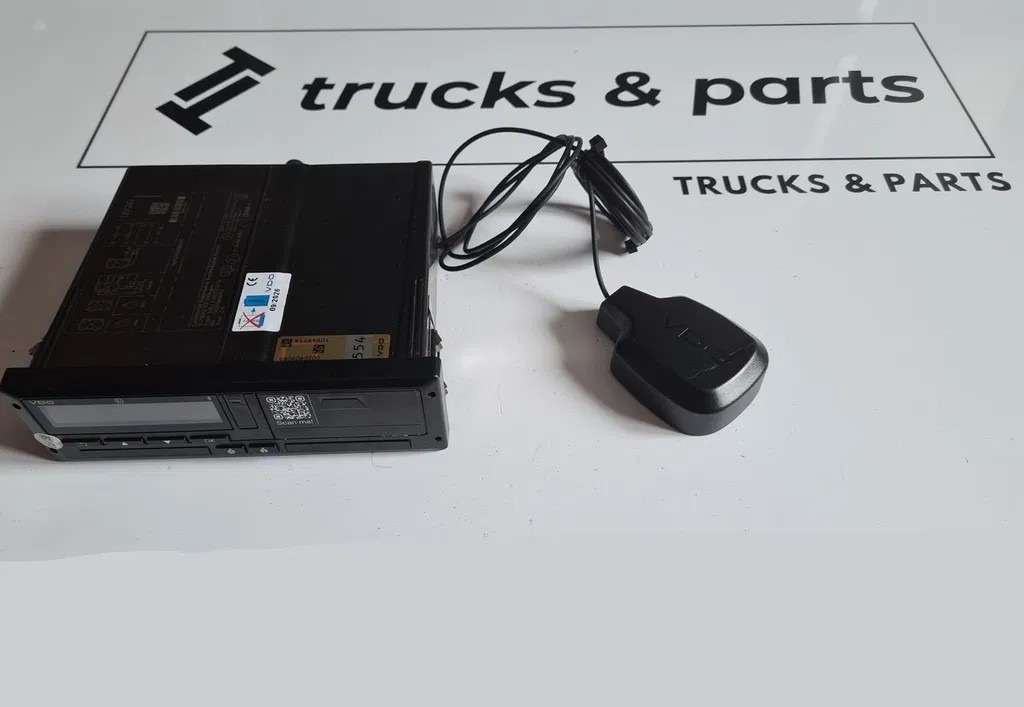 VDO 12V/24V R4.1 2024 ROK 2 GENERACJI - Тахограф: снимка 1 VDO 12V/24V R4.1 2024 ROK 2 GENERACJI - Тахограф: снимка 1