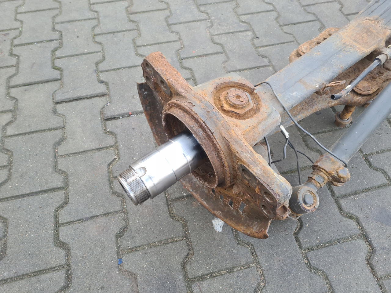 VOLVO BELKA OŚ TYŁ TYLNA WLECZONA ZWROTNICE FI 78 VOLVO FH 4 FM 4 FH 16 FH 5 FM 5 - Задна ос за Камион: снимка 3 VOLVO BELKA OŚ TYŁ TYLNA WLECZONA ZWROTNICE FI 78 VOLVO FH 4 FM 4 FH 16 FH 5 FM 5 - Задна ос за Камион: снимка 3