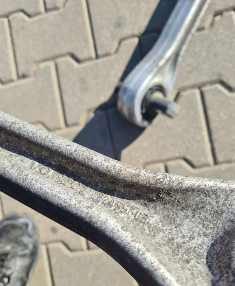 VOLVO DRĄŻEK REAKCYJNY STABILIZACYJNY VOLVO FH 4 FM 4 FH 5 FM 5 ORYGINAŁ 22455603 - Стабилизираща щанга за Камион: снимка 4 VOLVO DRĄŻEK REAKCYJNY STABILIZACYJNY VOLVO FH 4 FM 4 FH 5 FM 5 ORYGINAŁ 22455603 - Стабилизираща щанга за Камион: снимка 4