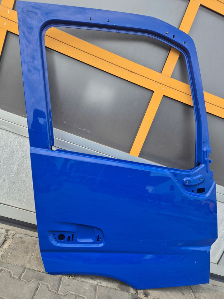 VOLVO DRZWI GOŁE PRAWE VOLVO FM 5 FMX 5 - Врата и части за Камион: снимка 2 VOLVO DRZWI GOŁE PRAWE VOLVO FM 5 FMX 5 - Врата и части за Камион: снимка 2