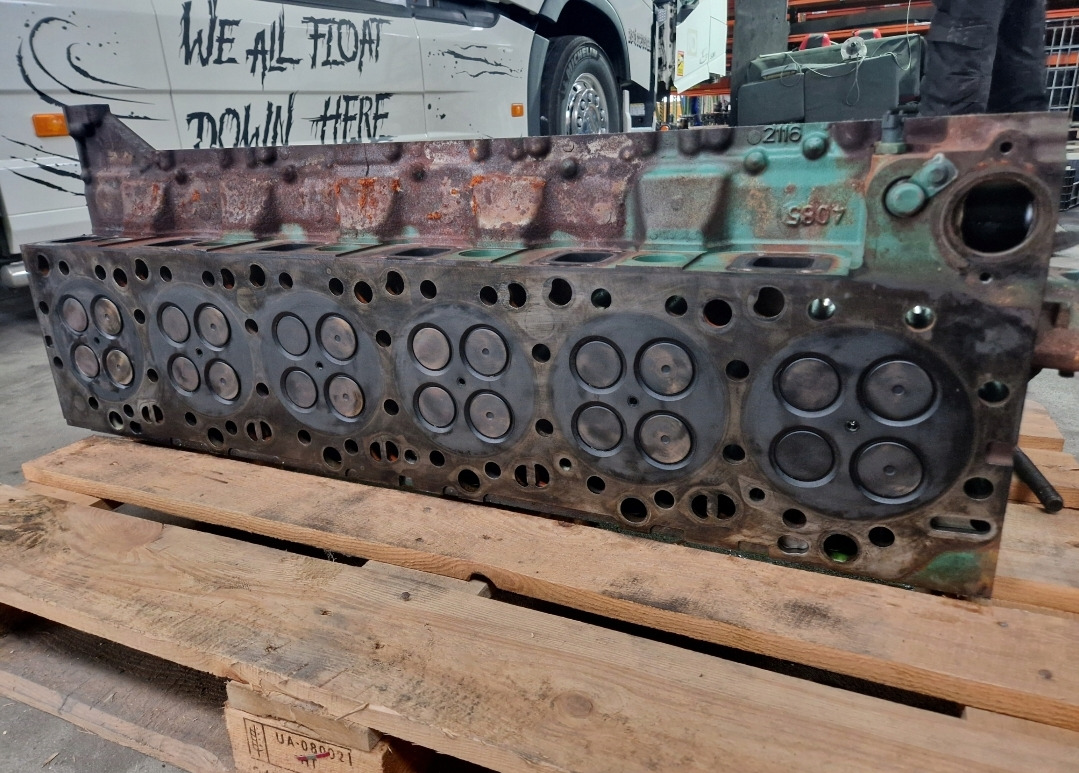 VOLVO GŁOWICA SILNIKA VOLVO FH 16 D16K EURO 6 22184000 154511429 - Глава на блока за Камион: снимка 5 VOLVO GŁOWICA SILNIKA VOLVO FH 16 D16K EURO 6 22184000 154511429 - Глава на блока за Камион: снимка 5