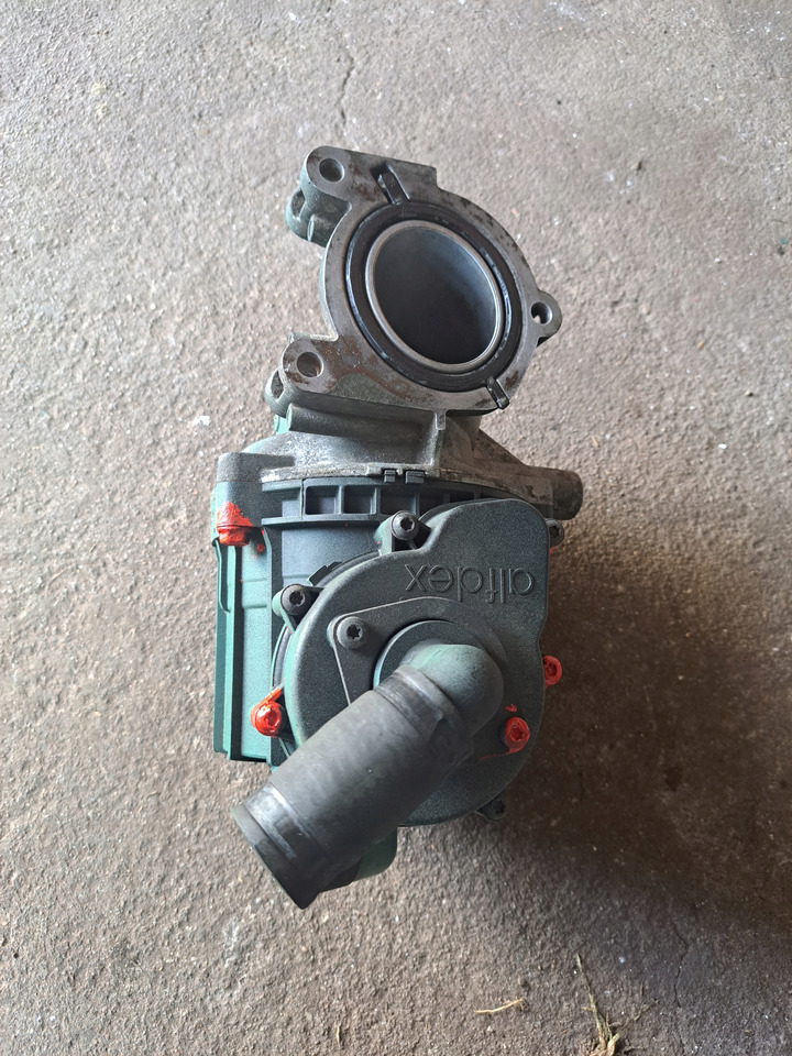 VOLVO OBUDOWA SEPARATOR OLEJU ODMY WIRÓWKA VOLVO FM 9 - Маслен филтър за Камион: снимка 1 VOLVO OBUDOWA SEPARATOR OLEJU ODMY WIRÓWKA VOLVO FM 9 - Маслен филтър за Камион: снимка 1