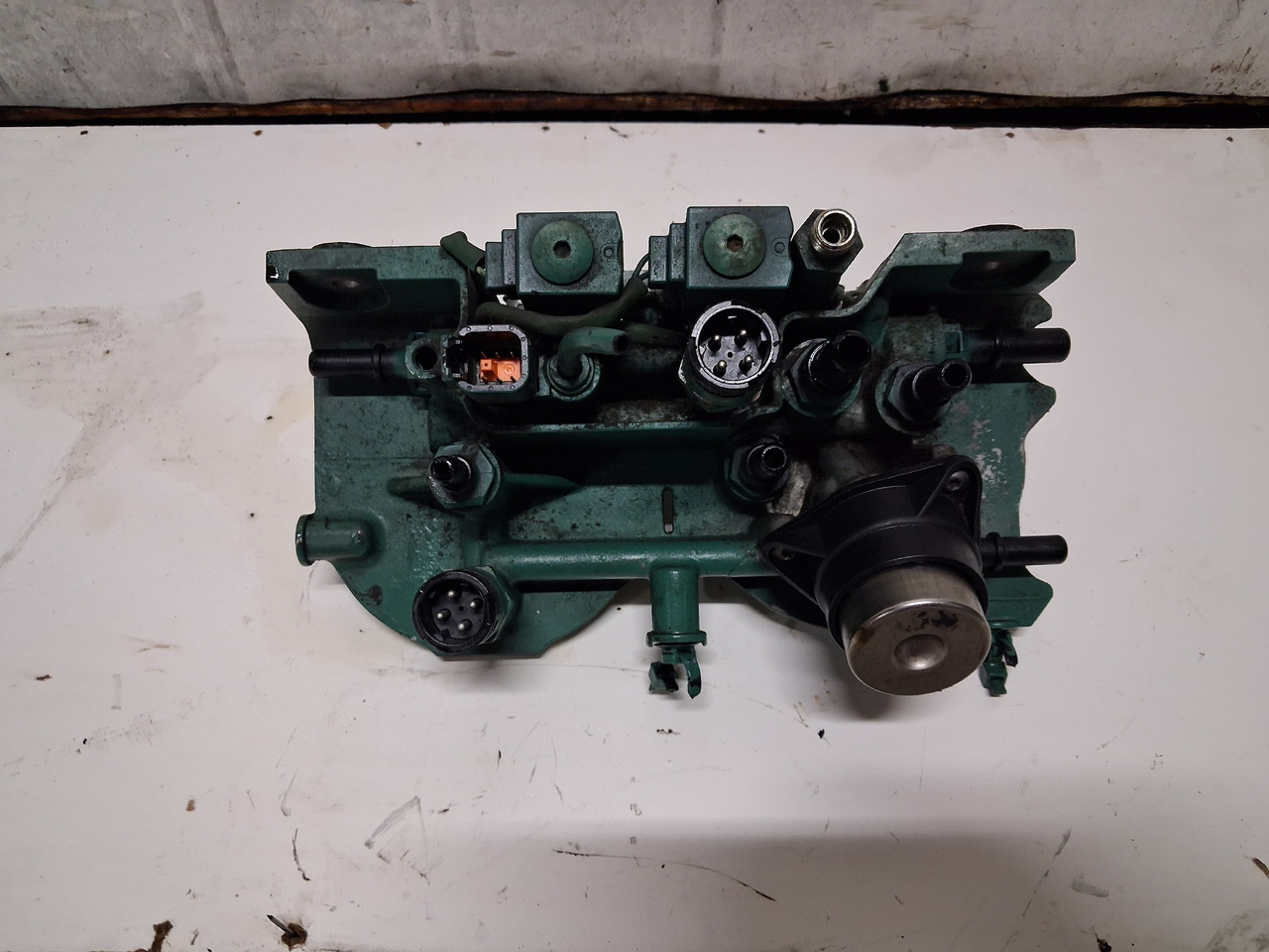 VOLVO PODSTAWA FILTRÓW PALIWA VOLVO FH FM 4 RENAULT GAMA T C K RANGE - Двигател и части за Камион: снимка 2 VOLVO PODSTAWA FILTRÓW PALIWA VOLVO FH FM 4 RENAULT GAMA T C K RANGE - Двигател и части за Камион: снимка 2