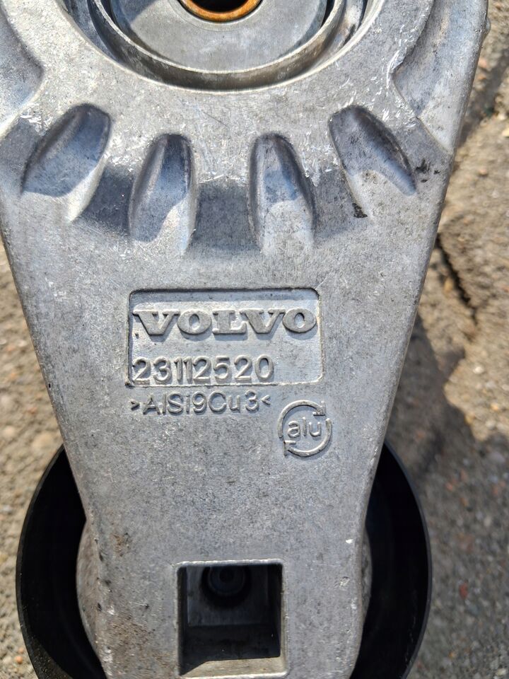 VOLVO ROLKA NAPINACZ PASKA ALTERNATORA RENAULT RANGE GAMA T VOLVO FH 4 5 - Двигател и части за Камион: снимка 3 VOLVO ROLKA NAPINACZ PASKA ALTERNATORA RENAULT RANGE GAMA T VOLVO FH 4 5 - Двигател и части за Камион: снимка 3