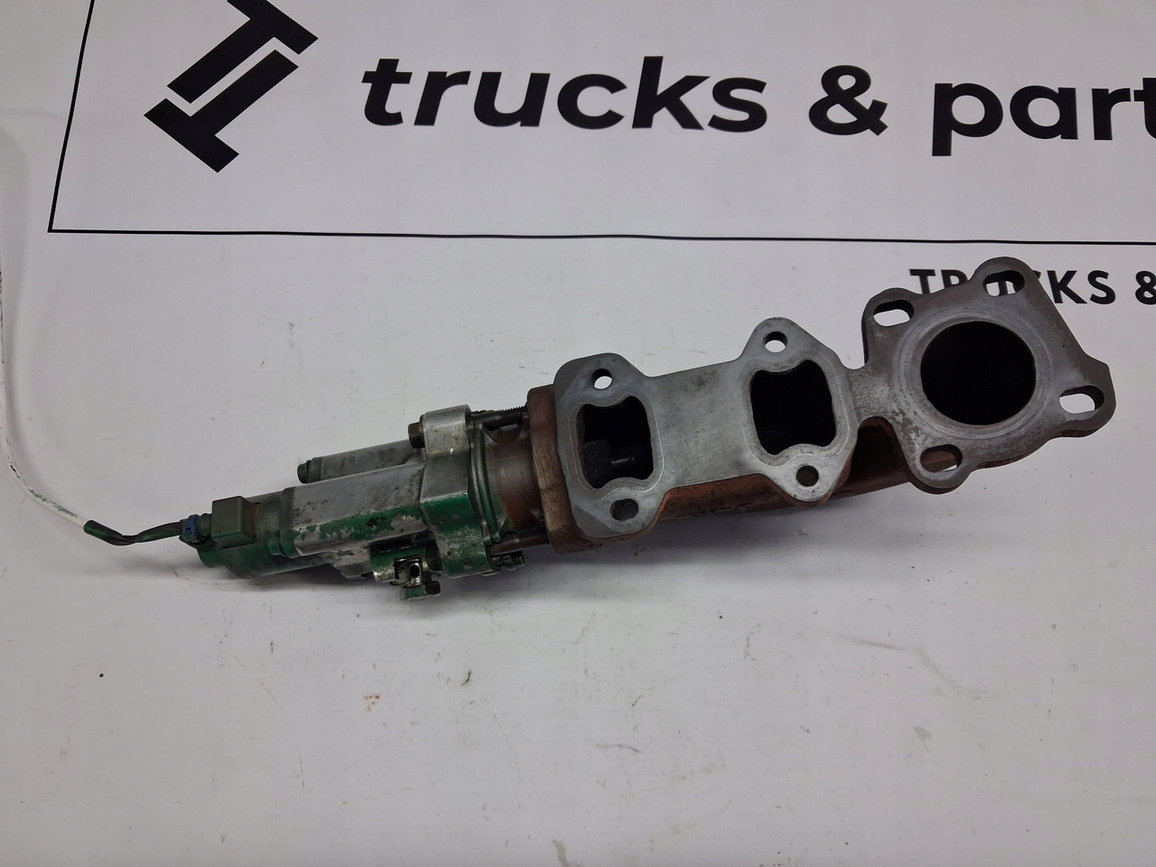 VOLVO ZAWÓR EGR RENAULT GAMA T VOLVO FH FM 4 5 23793581 - Двигател и части за Камион: снимка 3 VOLVO ZAWÓR EGR RENAULT GAMA T VOLVO FH FM 4 5 23793581 - Двигател и части за Камион: снимка 3