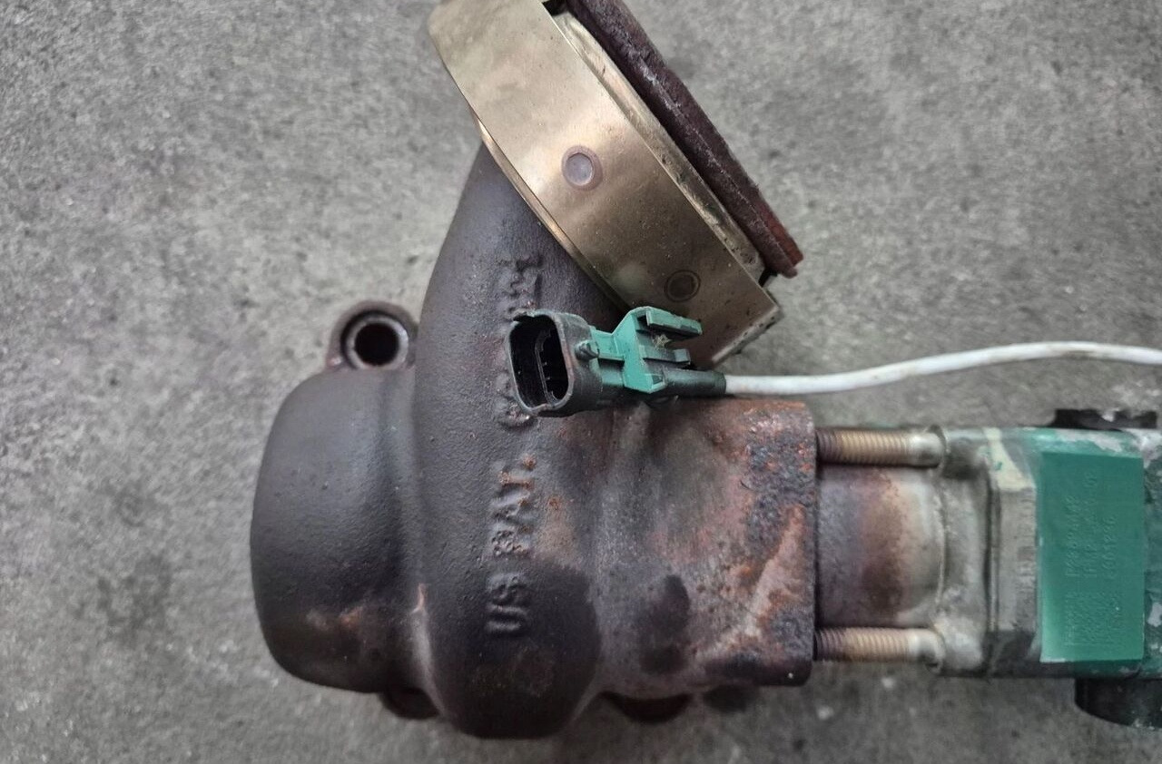 VOLVO ZAWÓR HAMULEC GÓRSKI SPALIN EGR VOLVO FH4 FH 16 D16K 23694442 6601821 - Двигател и части за Камион: снимка 1 VOLVO ZAWÓR HAMULEC GÓRSKI SPALIN EGR VOLVO FH4 FH 16 D16K 23694442 6601821 - Двигател и части за Камион: снимка 1