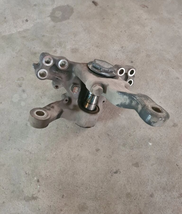 VOLVO ZWROTNICA LEWA VOLVO FH 4 FM 4 FH 5 FM 5 RENAULT GAMA T FI 58 22848432 - Шенкел за Камион: снимка 3 VOLVO ZWROTNICA LEWA VOLVO FH 4 FM 4 FH 5 FM 5 RENAULT GAMA T FI 58 22848432 - Шенкел за Камион: снимка 3