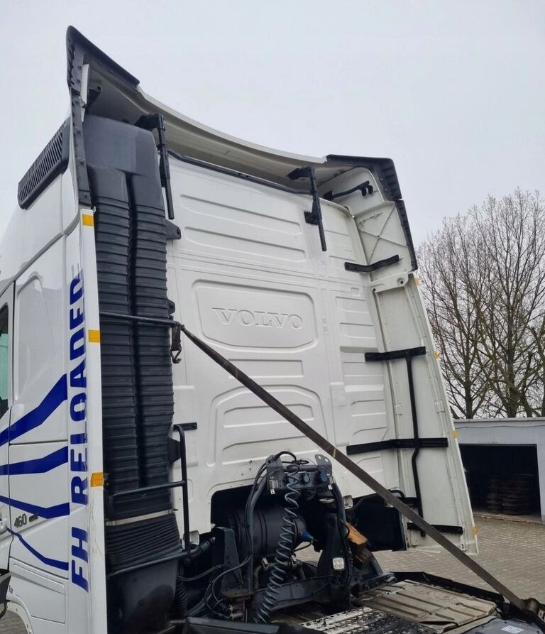 Volvo-ABG VOLVO FH 4 EURO 6 GLOBETROTTER 2018 ROK - Кабина за Камион: снимка 2 Volvo-ABG VOLVO FH 4 EURO 6 GLOBETROTTER 2018 ROK - Кабина за Камион: снимка 2