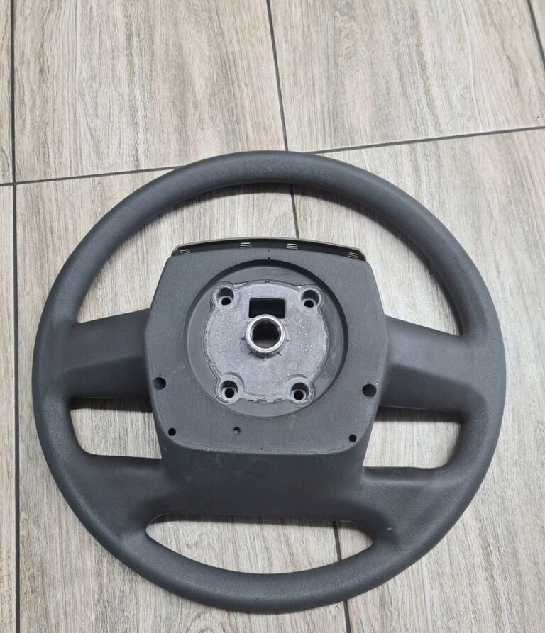 Volvo FH4 FM4 FMX - Волан за Камион: снимка 3 Volvo FH4 FM4 FMX - Волан за Камион: снимка 3