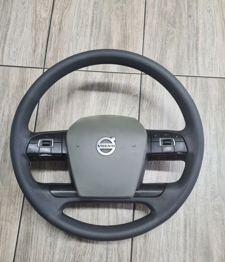 Volvo FH4 FM4 FMX - Волан за Камион: снимка 5 Volvo FH4 FM4 FMX - Волан за Камион: снимка 5