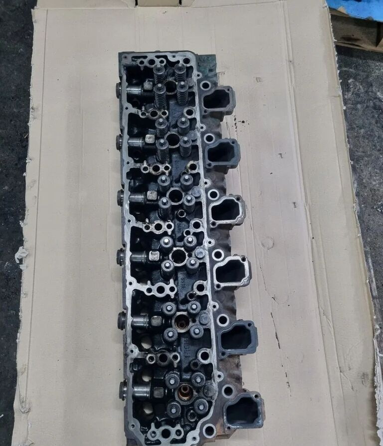 Volvo GŁOWICA SILNIKA FL FE D7E D7F RENAULT MIDLUM PREMIUM DXI 7 EURO Deutz Volvo - Глава на блока за Камион: снимка 1 Volvo GŁOWICA SILNIKA FL FE D7E D7F RENAULT MIDLUM PREMIUM DXI 7 EURO Deutz Volvo - Глава на блока за Камион: снимка 1