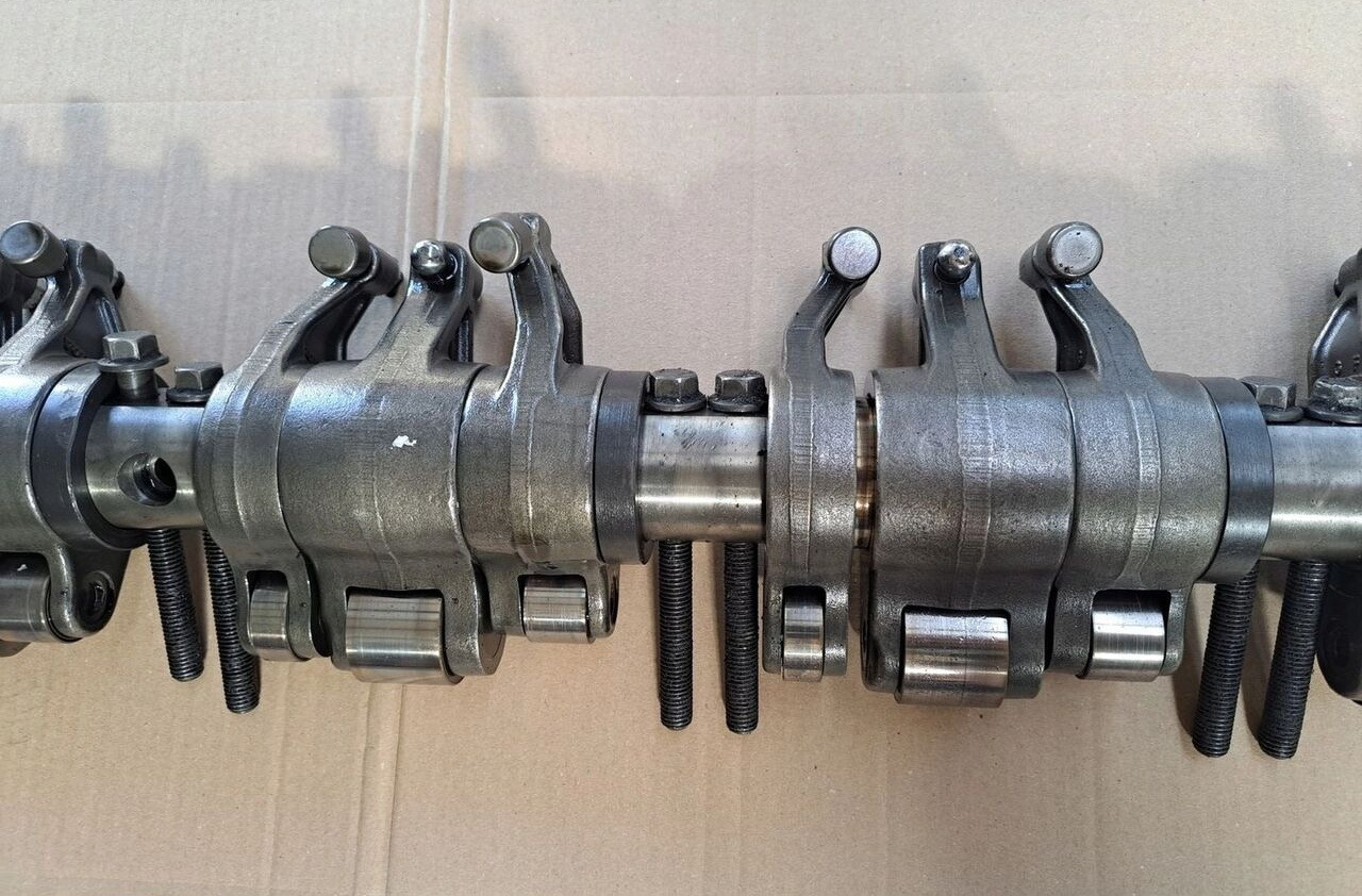 Volvo KLAWIATURA ZAWOROWA DŹWIGIENKI BEZ VEB FH 16 D16E. 24426580 Volvo - Двигател и части за Камион: снимка 2 Volvo KLAWIATURA ZAWOROWA DŹWIGIENKI BEZ VEB FH 16 D16E. 24426580 Volvo - Двигател и части за Камион: снимка 2