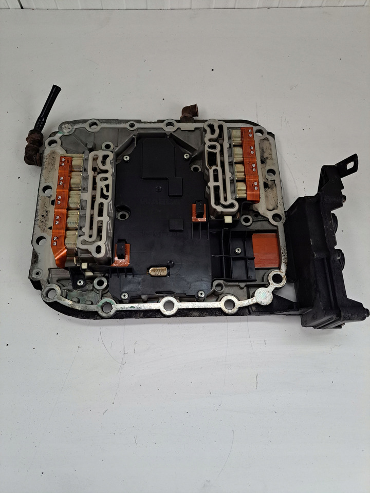 WABCO ELEKTRONIKA WYBIERAKA I-SHIFT AT " C " RENAULT DXI VOLVO FH FM - Скоростна кутия и части за Камион: снимка 2 WABCO ELEKTRONIKA WYBIERAKA I-SHIFT AT " C " RENAULT DXI VOLVO FH FM - Скоростна кутия и части за Камион: снимка 2