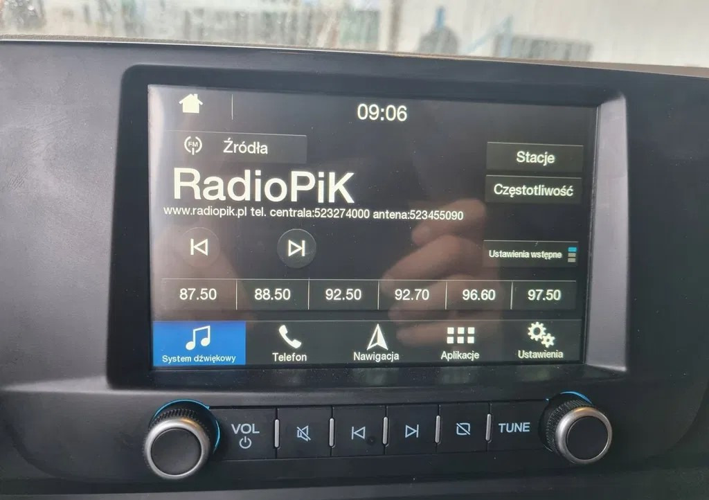 WYŚWIETLACZ PANEL RADIA NAWIGACJI FORD F-MAX CARGO H625 JC46 18K931 FA - Кабина и интериор: снимка 1 WYŚWIETLACZ PANEL RADIA NAWIGACJI FORD F-MAX CARGO H625 JC46 18K931 FA - Кабина и интериор: снимка 1