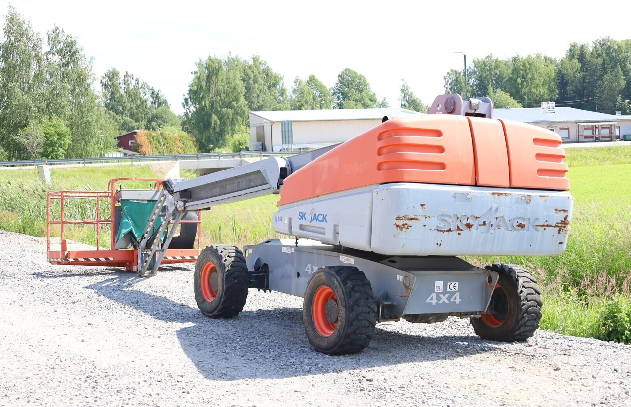 Skyjack SJ 45T - Телескопична платформа: снимка 2 Skyjack SJ 45T - Телескопична платформа: снимка 2