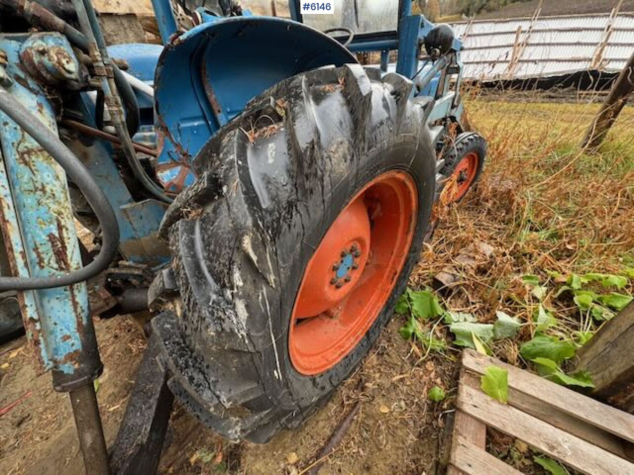 Трактор 1962 Fordson Dexta with Hamjern backhoe attachment: снимка 9