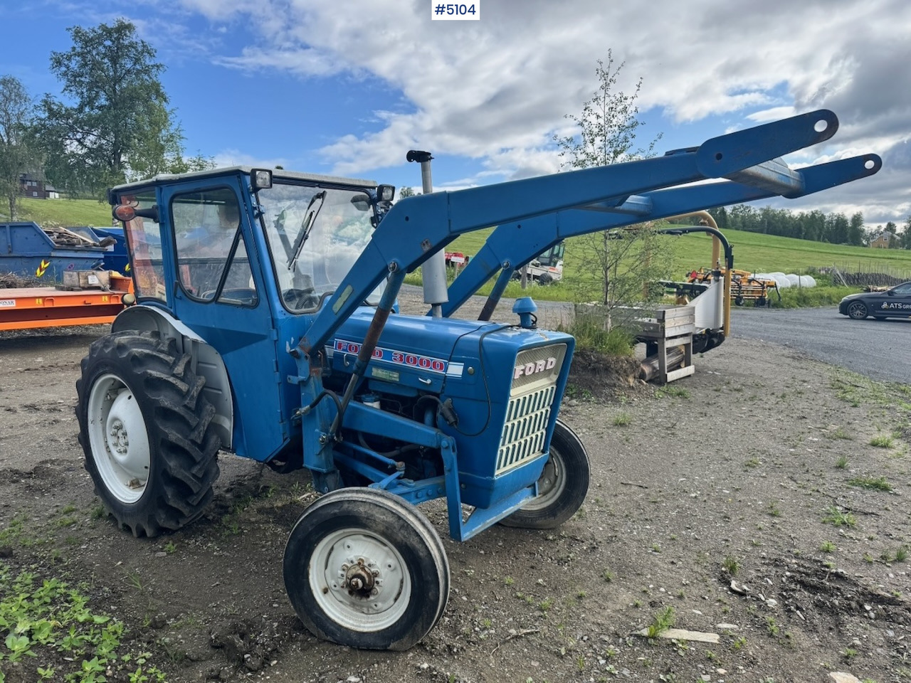 1972 Ford 3000 4x2 w/ Front loader - Трактор: снимка 2 1972 Ford 3000 4x2 w/ Front loader - Трактор: снимка 2