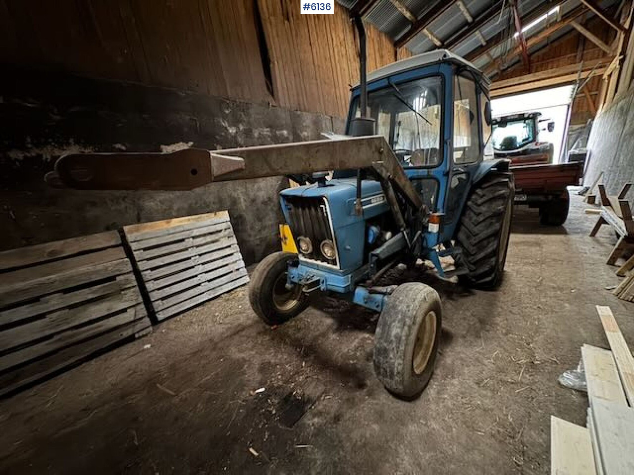 1981 Ford 4600 with front loader! - Трактор: снимка 1 1981 Ford 4600 with front loader! - Трактор: снимка 1