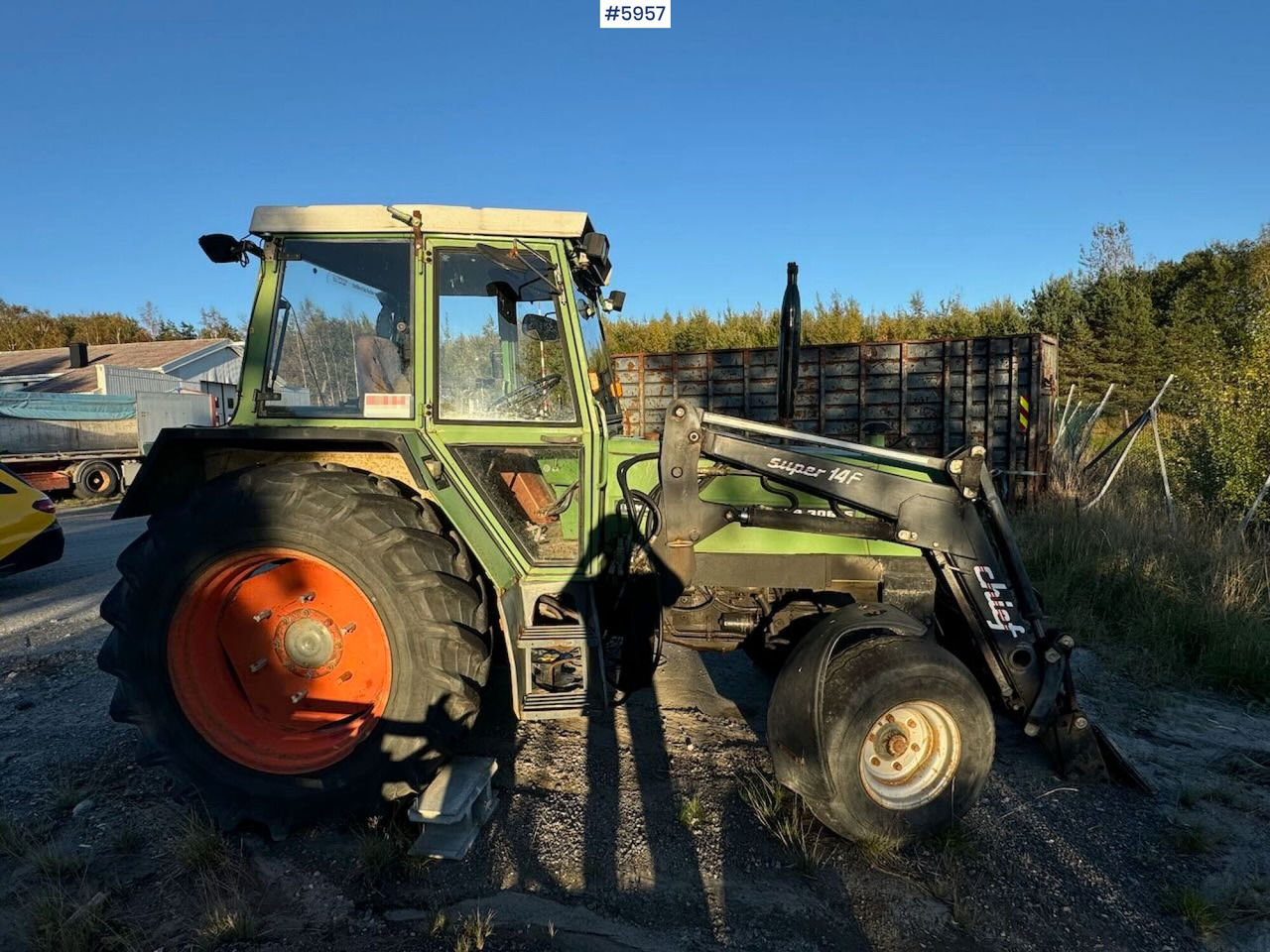 1982 Fendt 306LS 4x2 with front loader - Трактор: снимка 2 1982 Fendt 306LS 4x2 with front loader - Трактор: снимка 2