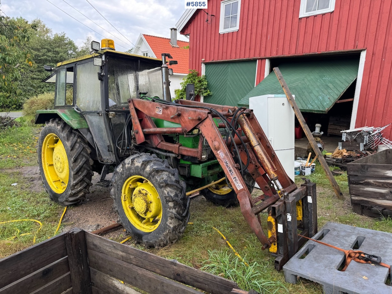 1982 John Deere 1140 with front loader and a parts tractor - Трактор: снимка 2 1982 John Deere 1140 with front loader and a parts tractor - Трактор: снимка 2