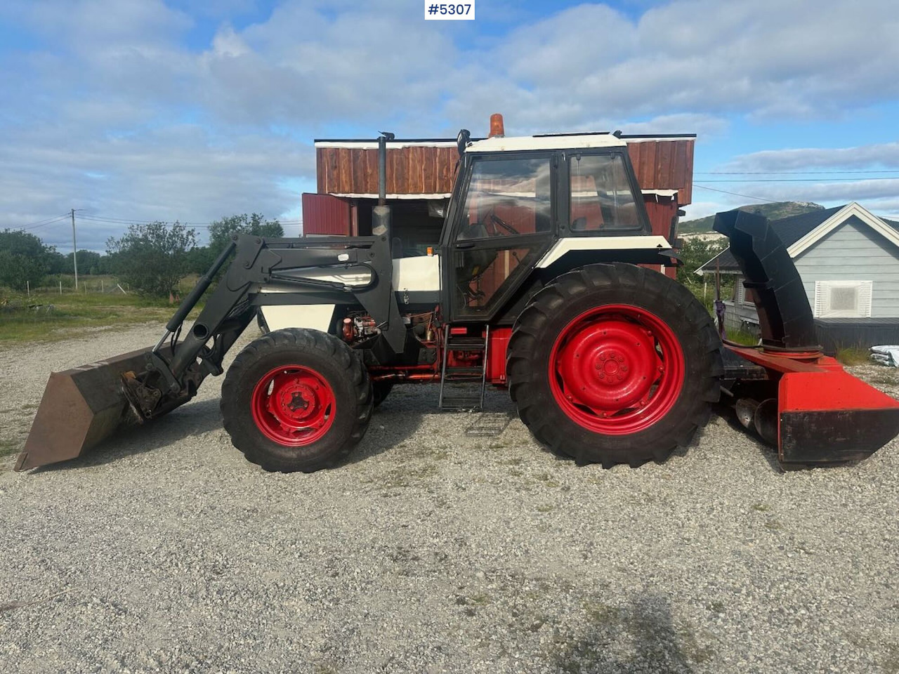1983 David Brown Case 1690 4x4 w/ front loader, bucket and snow blower. Engine overhauled. WATCH VIDEO. - Трактор: снимка 5 1983 David Brown Case 1690 4x4 w/ front loader, bucket and snow blower. Engine overhauled. WATCH VIDEO. - Трактор: снимка 5