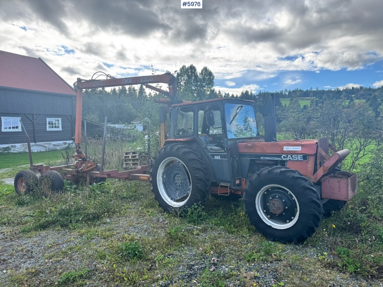 1985 Case International 685 with Log Trailer - Трактор: снимка 4 1985 Case International 685 with Log Trailer - Трактор: снимка 4