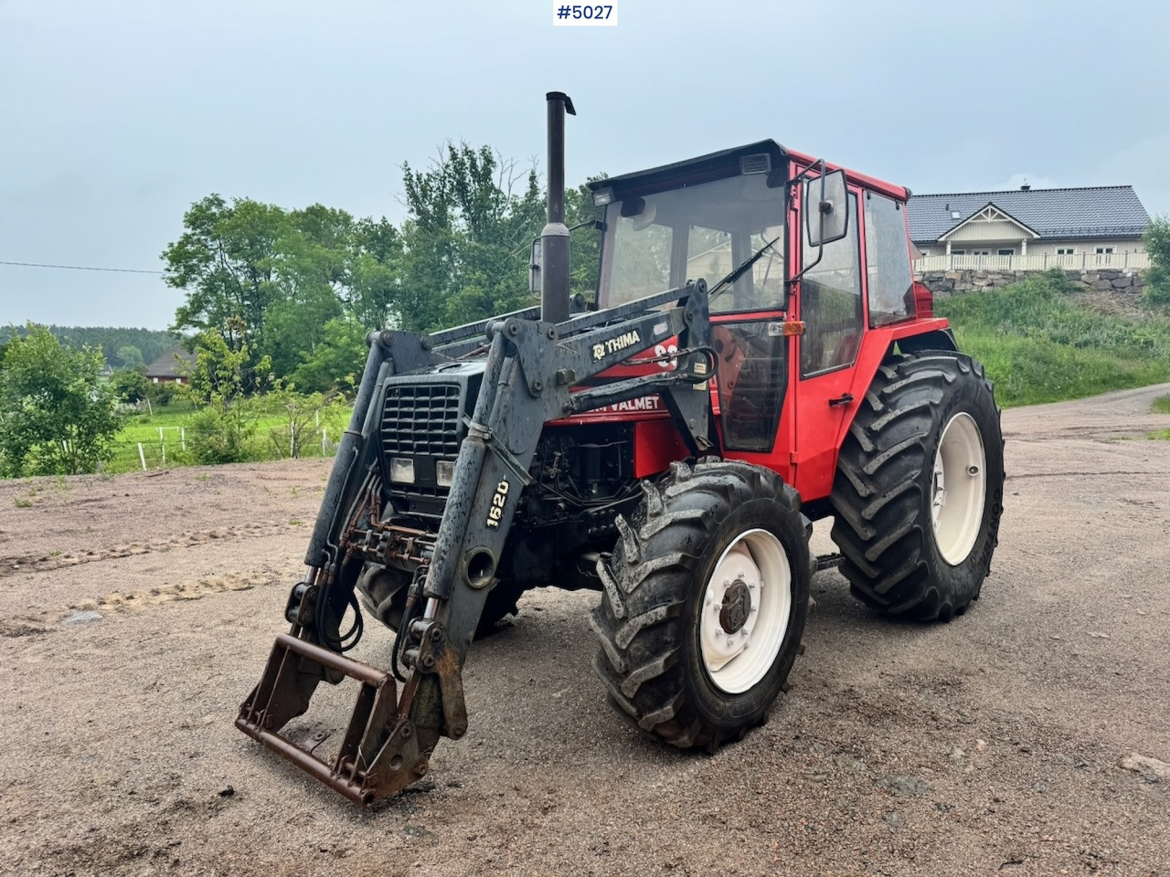 1985 Volvo Valmet 805 Turbo 4x4 w/ Front loader - Трактор: снимка 2 1985 Volvo Valmet 805 Turbo 4x4 w/ Front loader - Трактор: снимка 2